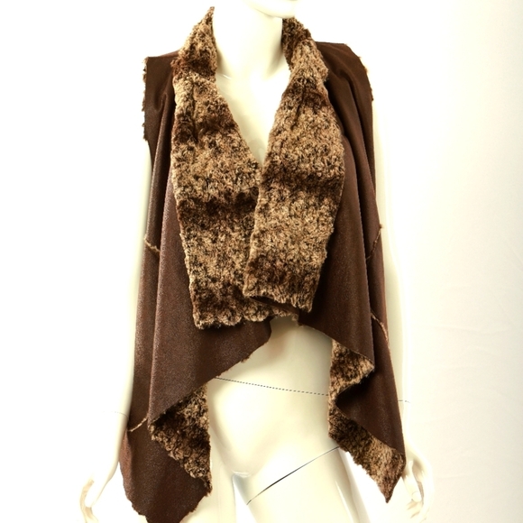 Dolce Cabo asymmetrical faux fur vest - Picture 1 of 10